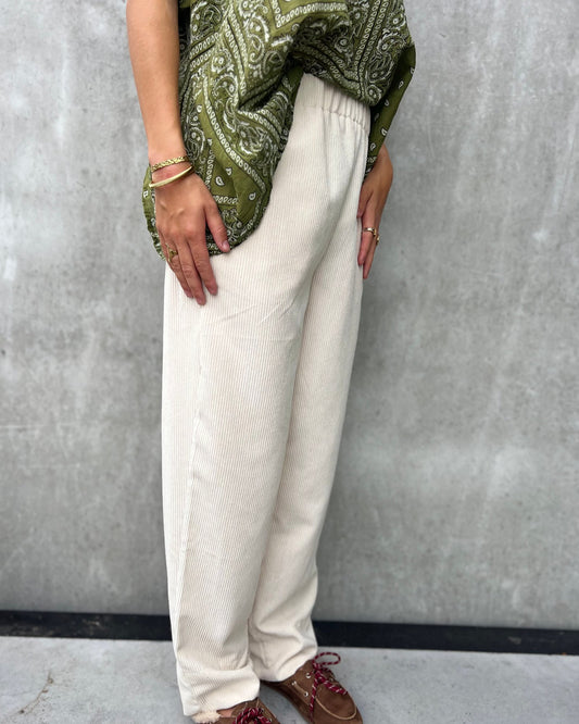 Rib broekje relaxed fit ecru