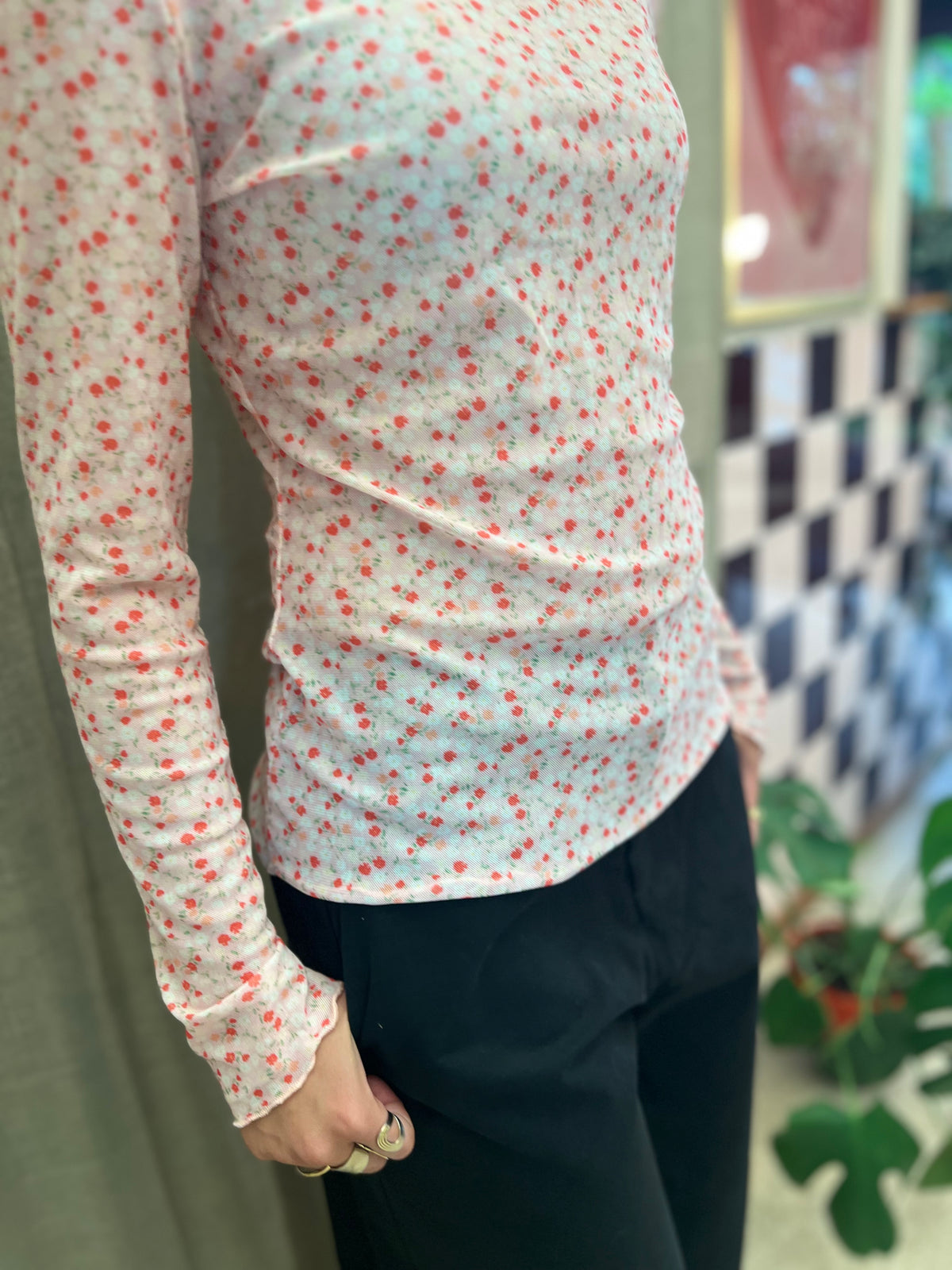 t-shirt mesh met bloemetjes lichtroos