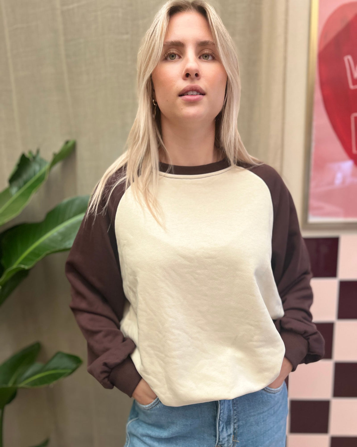 Oversized Raglan Sweater – Ecru & Bruin