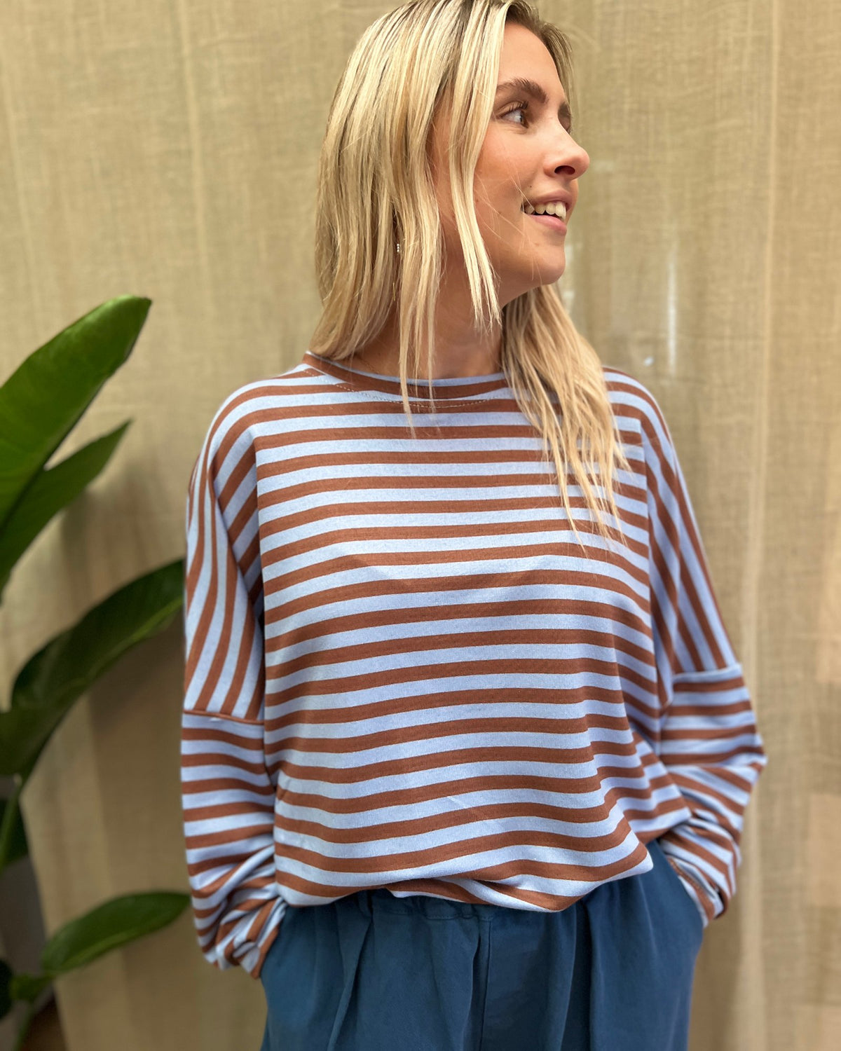 Oversized Striped T-shirt – blauw bruin