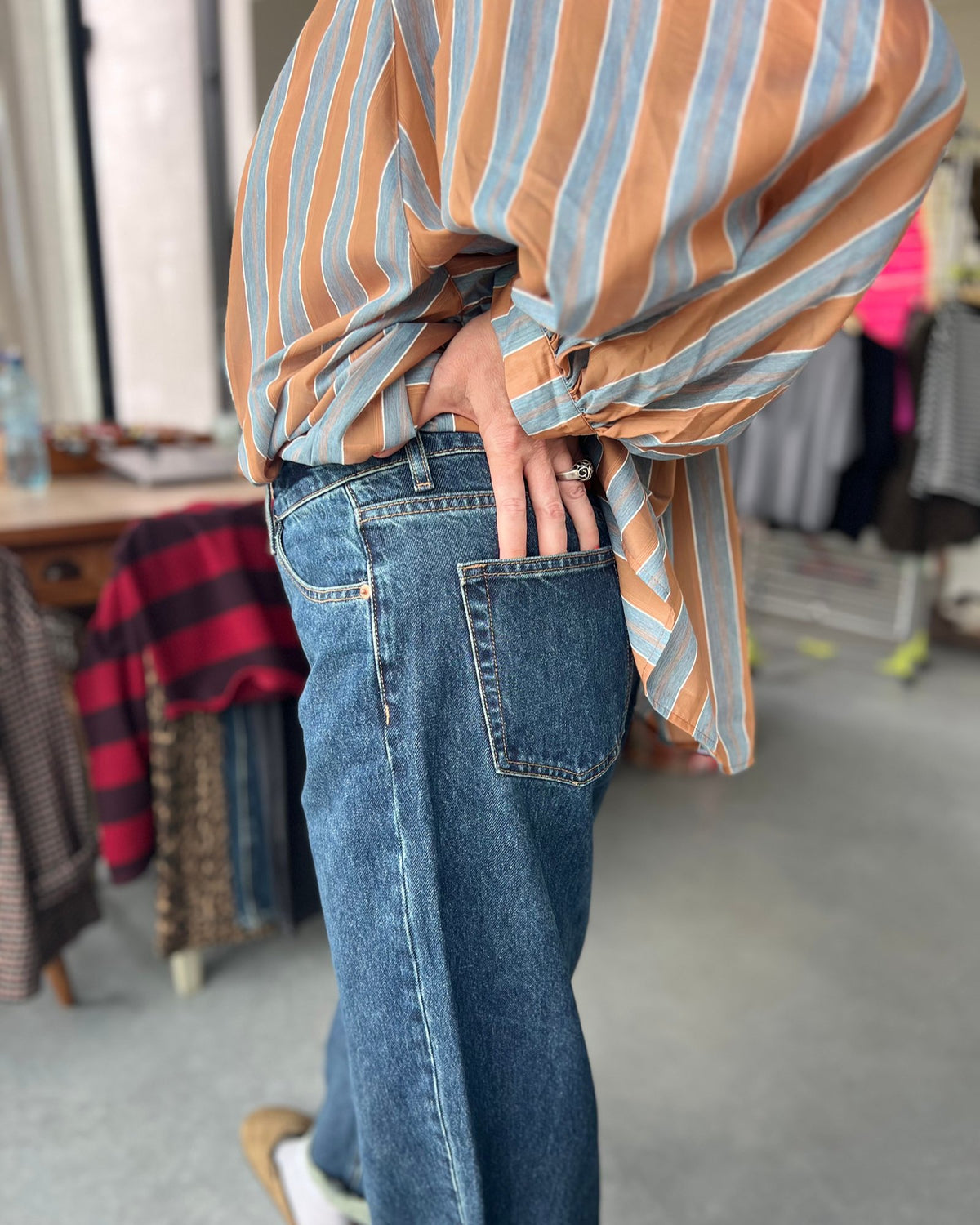 Barrel jeans