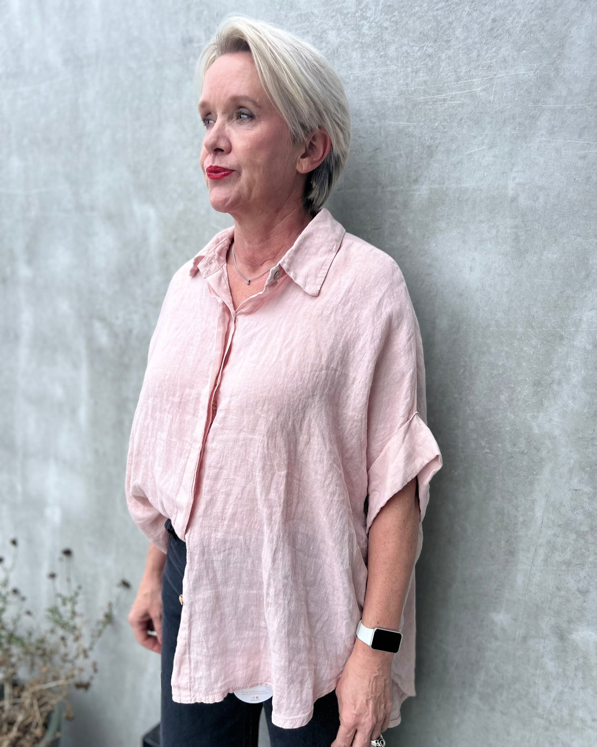 Oversized Linen Blouse – Soft Pink