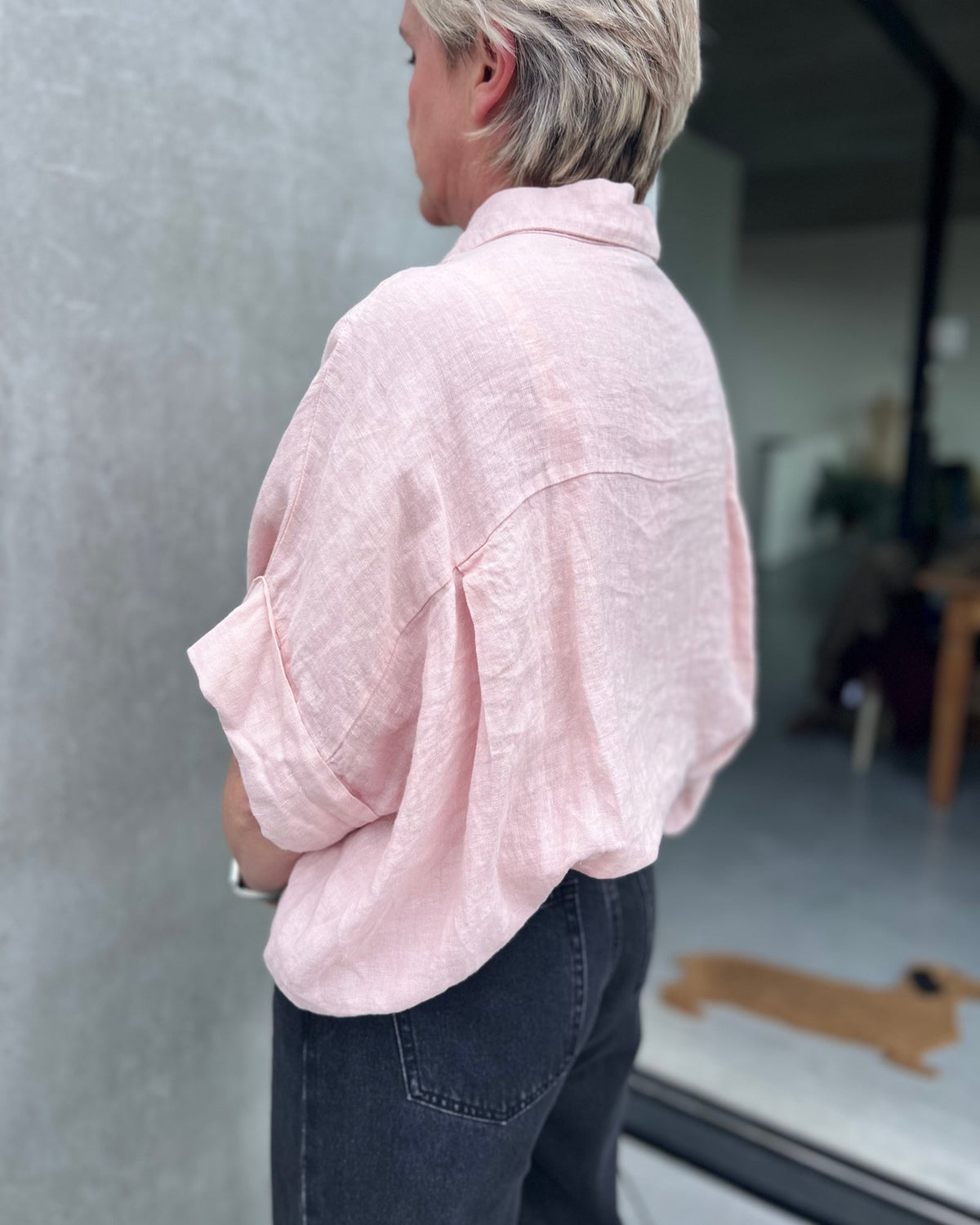 Oversized Linen Blouse – Soft Pink