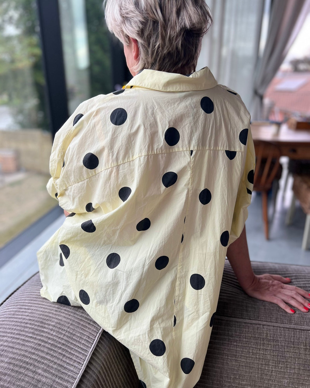 Oversized blouse dots