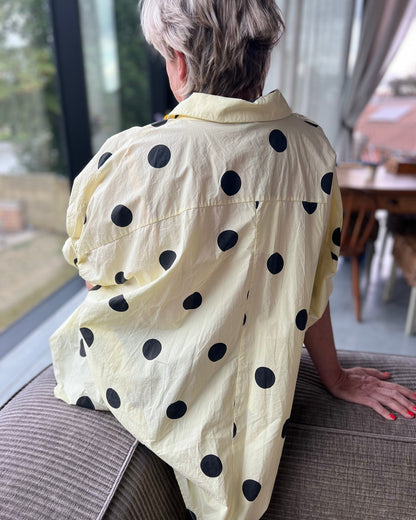 Oversized blouse dots