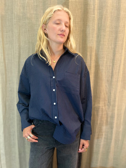 blousje navy met krijtstreep
