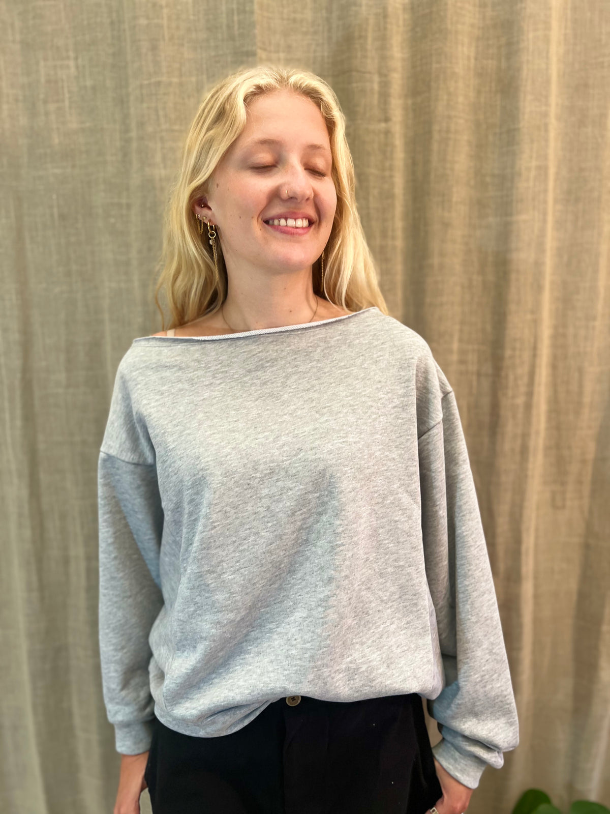 Sweatshirt wijde mouw-off shoulder