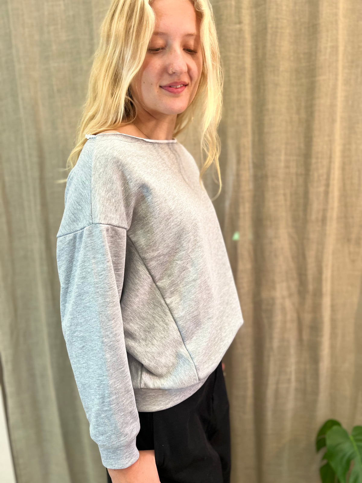 Sweatshirt wijde mouw-off shoulder
