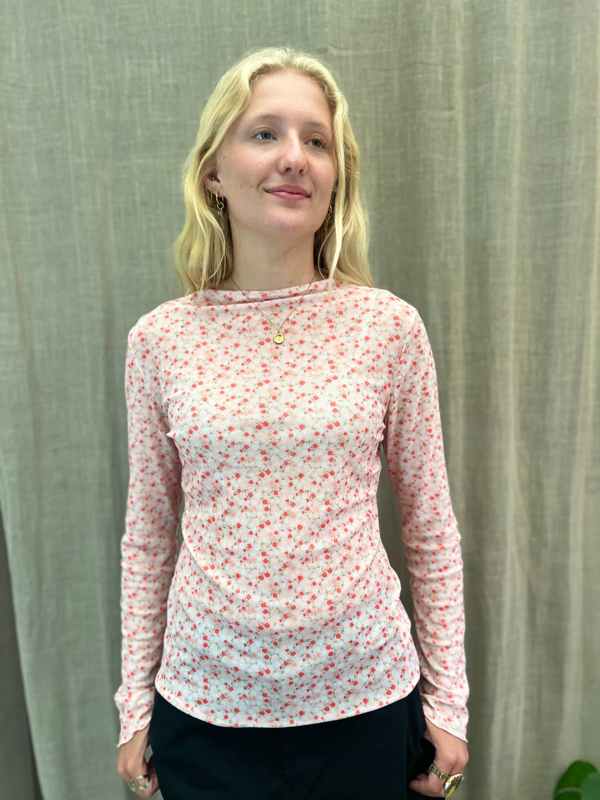 t-shirt mesh met bloemetjes lichtroos