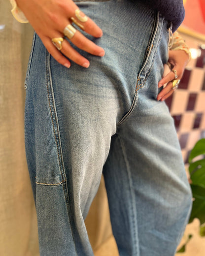 Balloon jeans