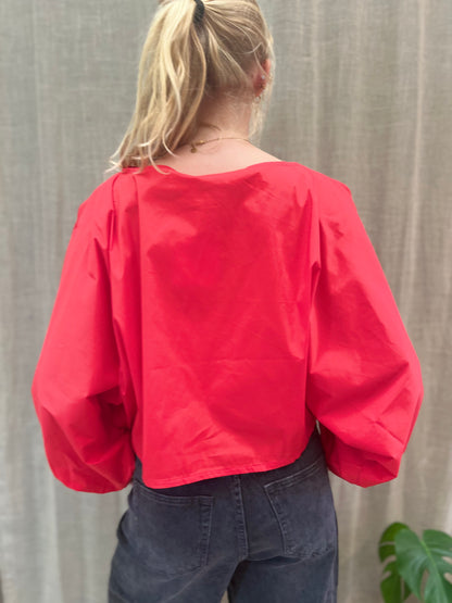 Bloesje zwart met pofmouwen-rood