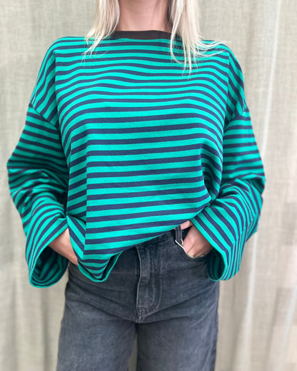 Basic Oversized Longsleeve – Navy/Green Stripe