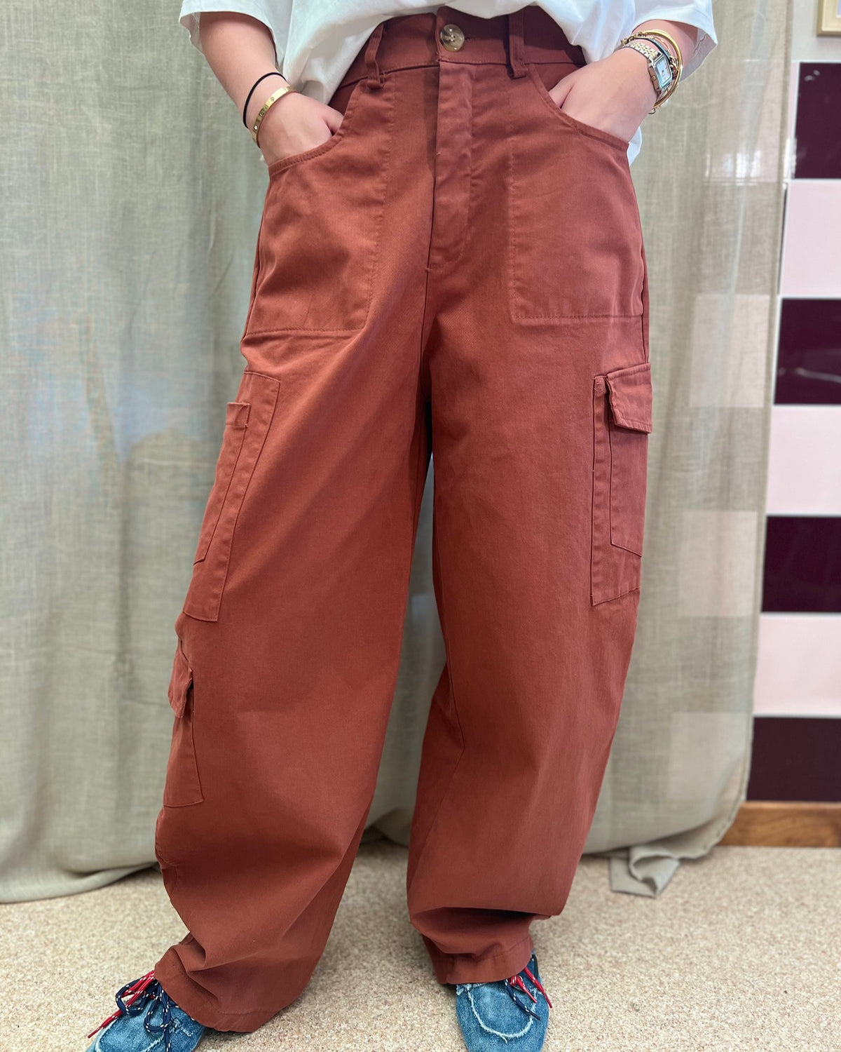 Wide Leg Cargo Pants – Rust-balloon shape