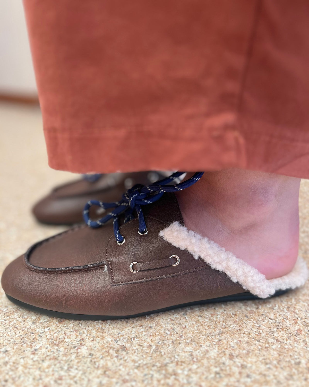 Bruine loafers met teddy