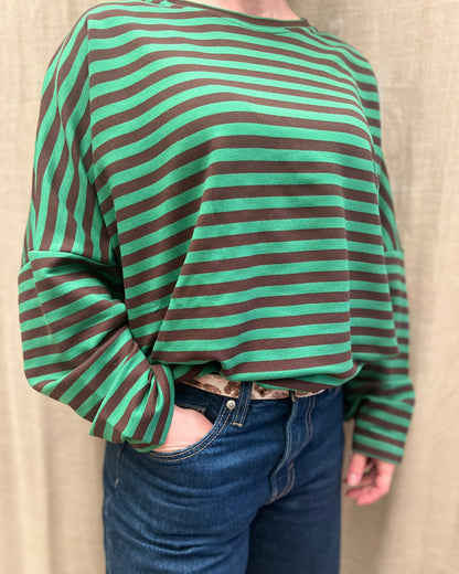 Oversized Striped T-shirt – Green & Brown 💚