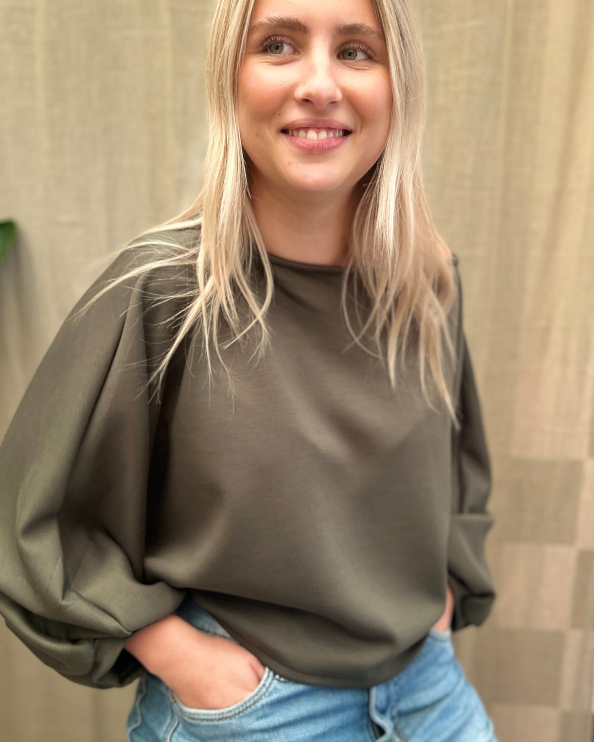 Heavy Jersey Top met Ballonmouwen – Kaki