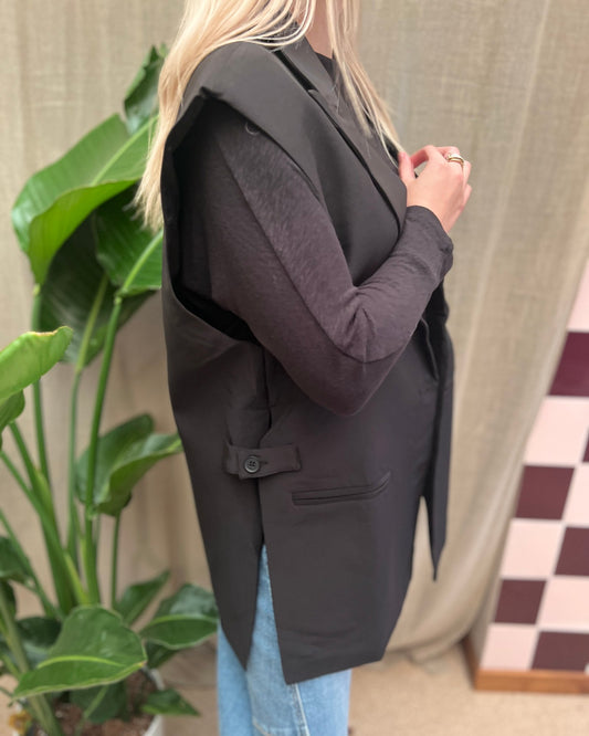 Zwarte blazer mouwloos