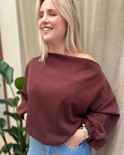 Oversized Sweater met Boothals – Bordeaux
