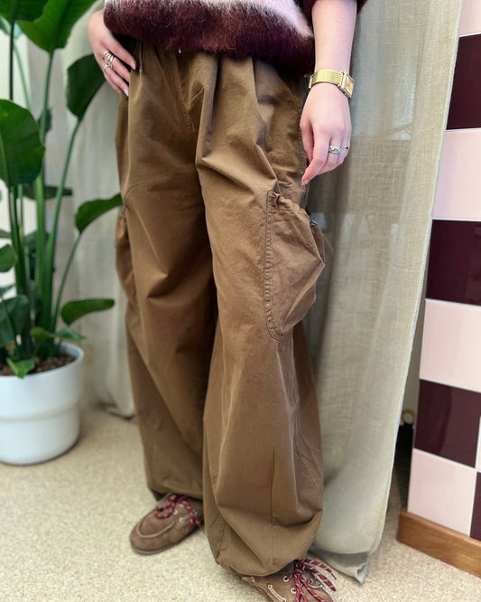 Cargo broek camel