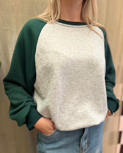 Oversized Raglan Sweater – wit/groen
