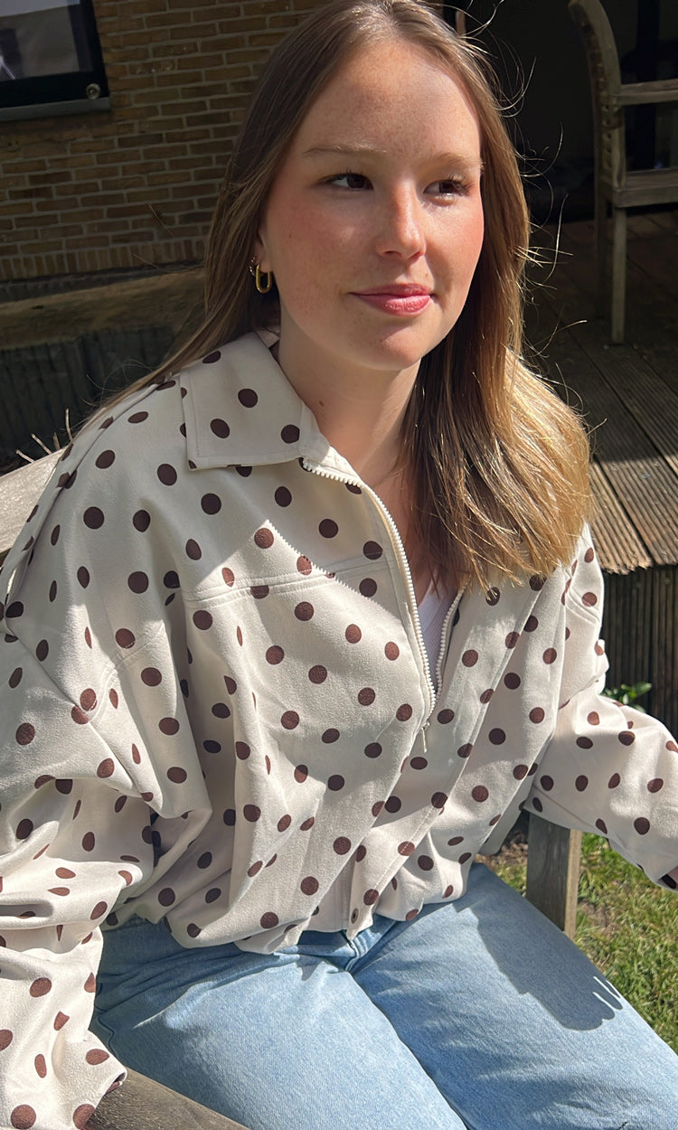 jasje oversized dots